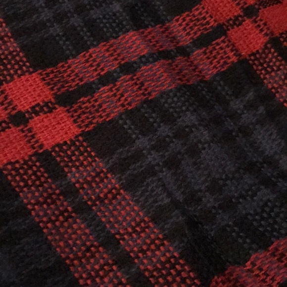 Mini fringe blanket scarf - Picture 3 of 3